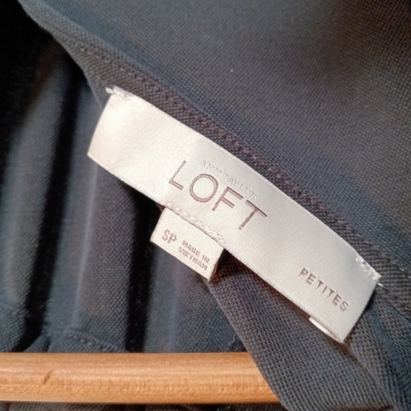 LOFT Ann Taylor Sandwashed Modal Blend Black Knee Length Sleeveless Dress - Picture 7 of 9